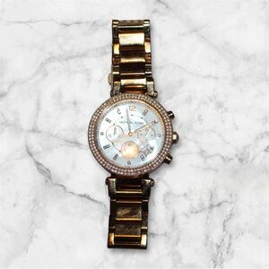 Stunning Rose Gold Michael Kors Parker Watch with Sparkling Crystal Dial